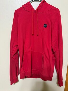 Men’s under Armour red pullover xxl
